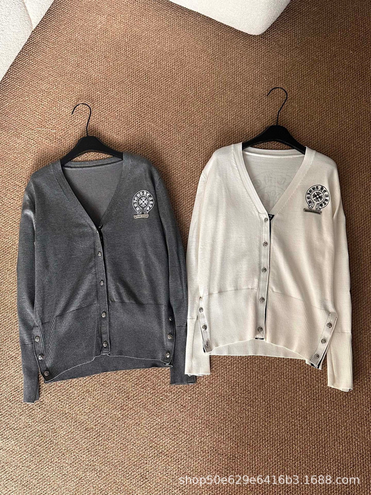 Chrome Hearts Knitted Long-Sleeved Single-Brebreasted V-neck Cardigan Sweater